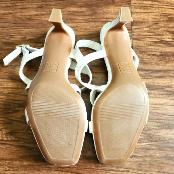 Naturalizer snakeskin heels - Picture 6 of 8